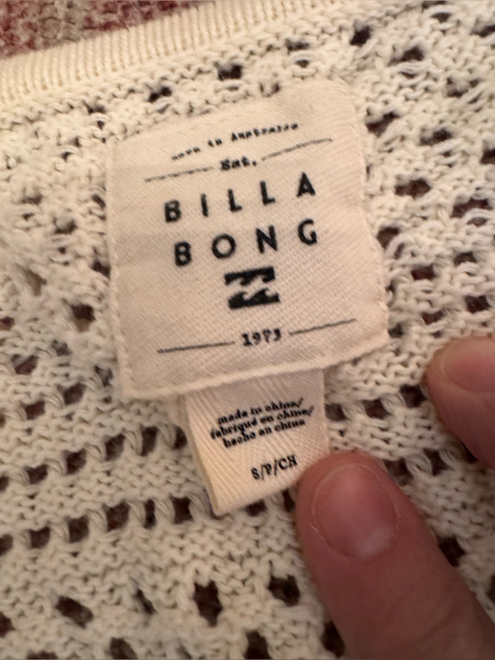 Billabong v neck crochet v neck long sleeve cream sweater sz small like new - Picture 3 of 9